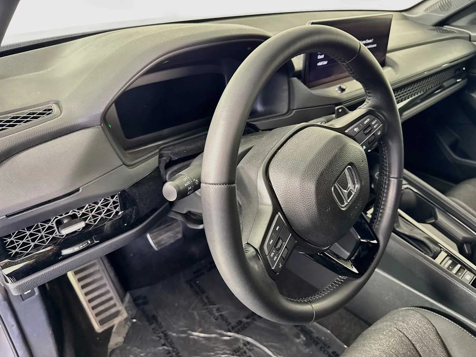 Honda Accord photo 9