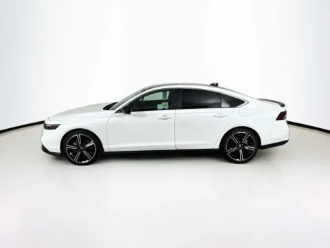 More photos of 2024 Honda Accord Hybrid Sport at Unicars Honda, CA