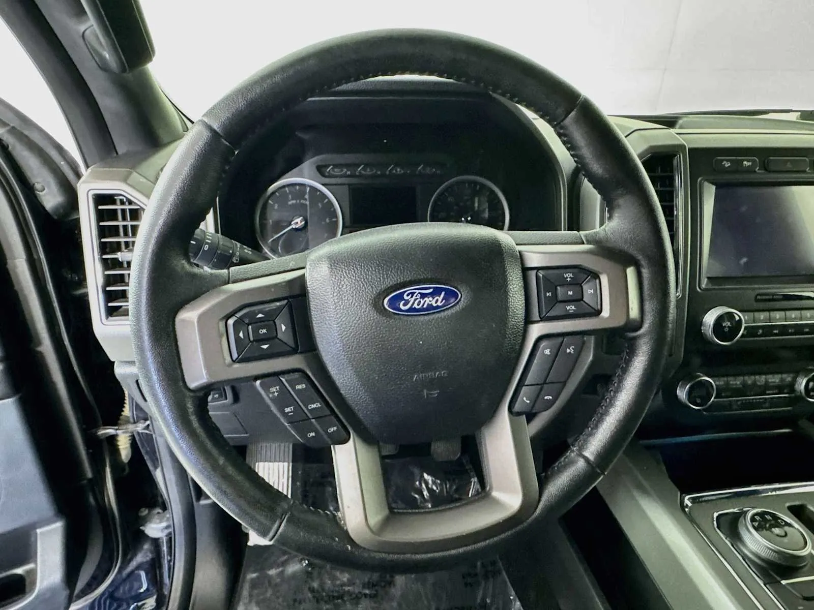 Ford Expedition photo 11