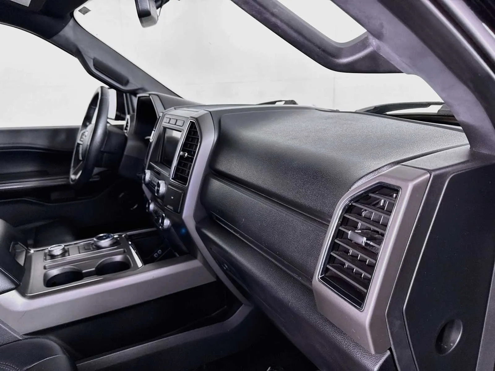 Ford Expedition photo 32