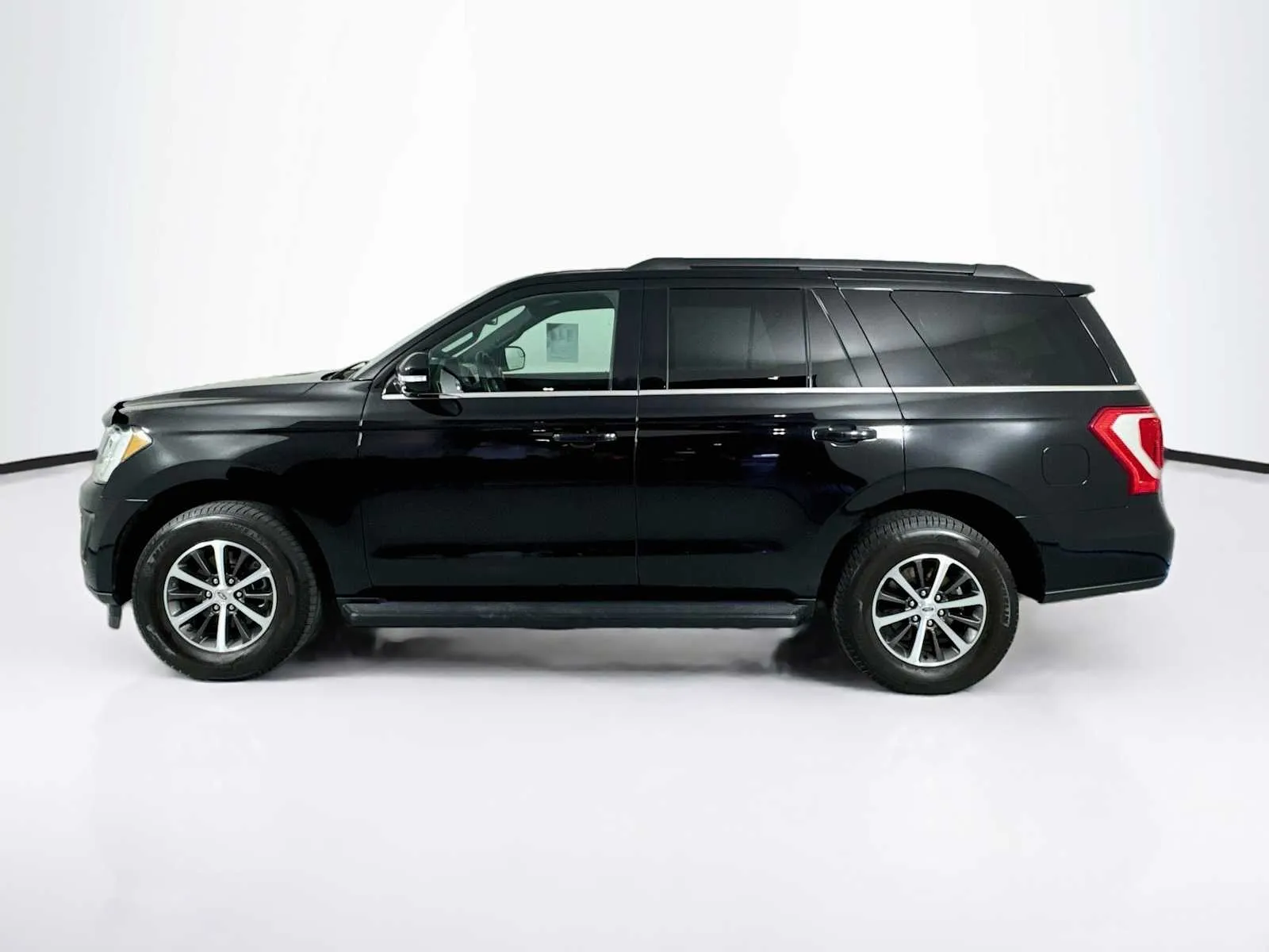 Ford Expedition photo 4