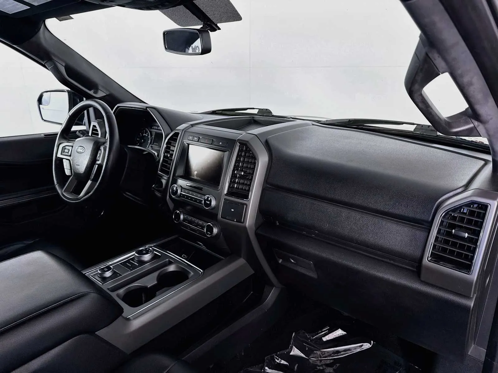 Ford Expedition photo 24