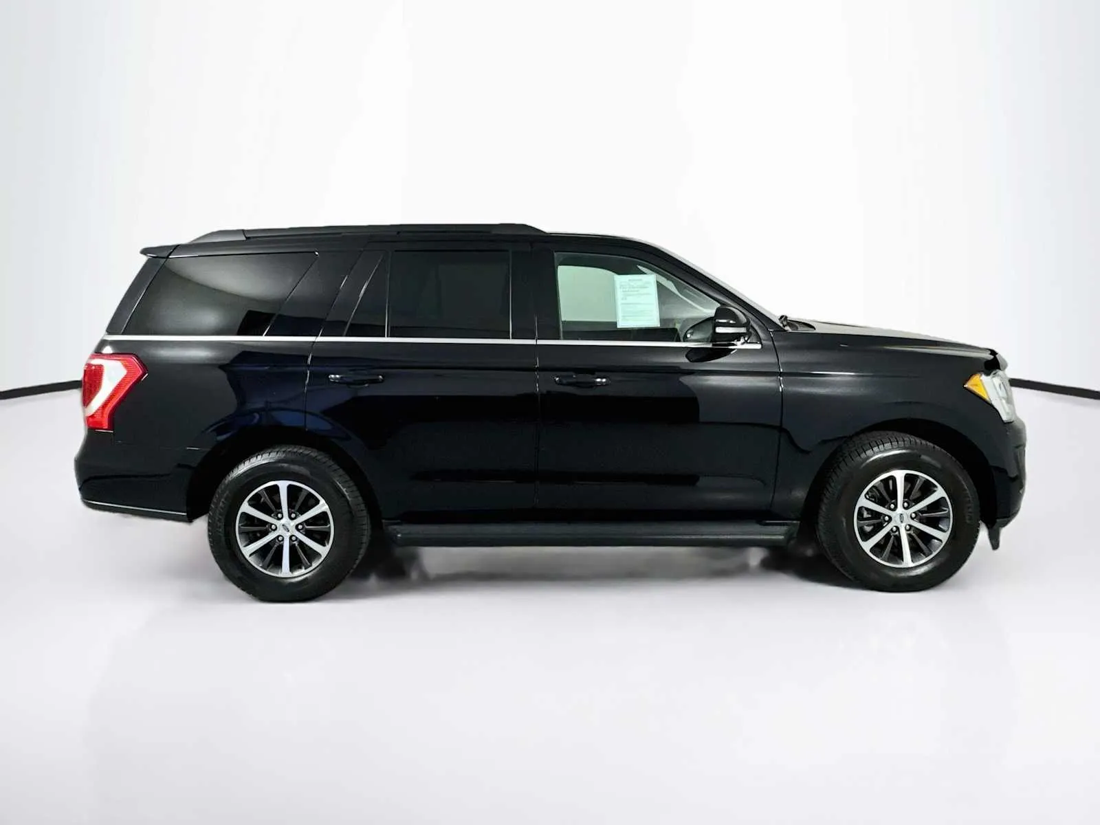 Ford Expedition photo 8