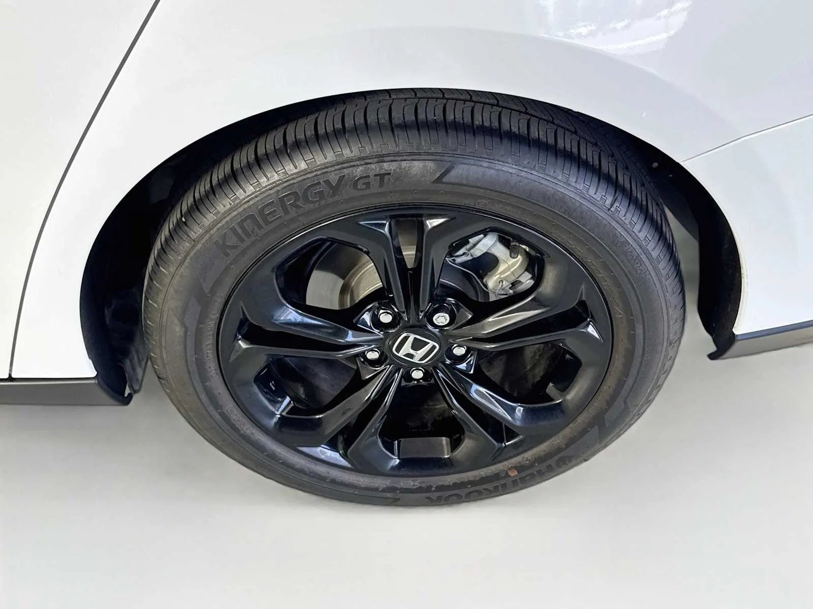 Honda Accord photo 33