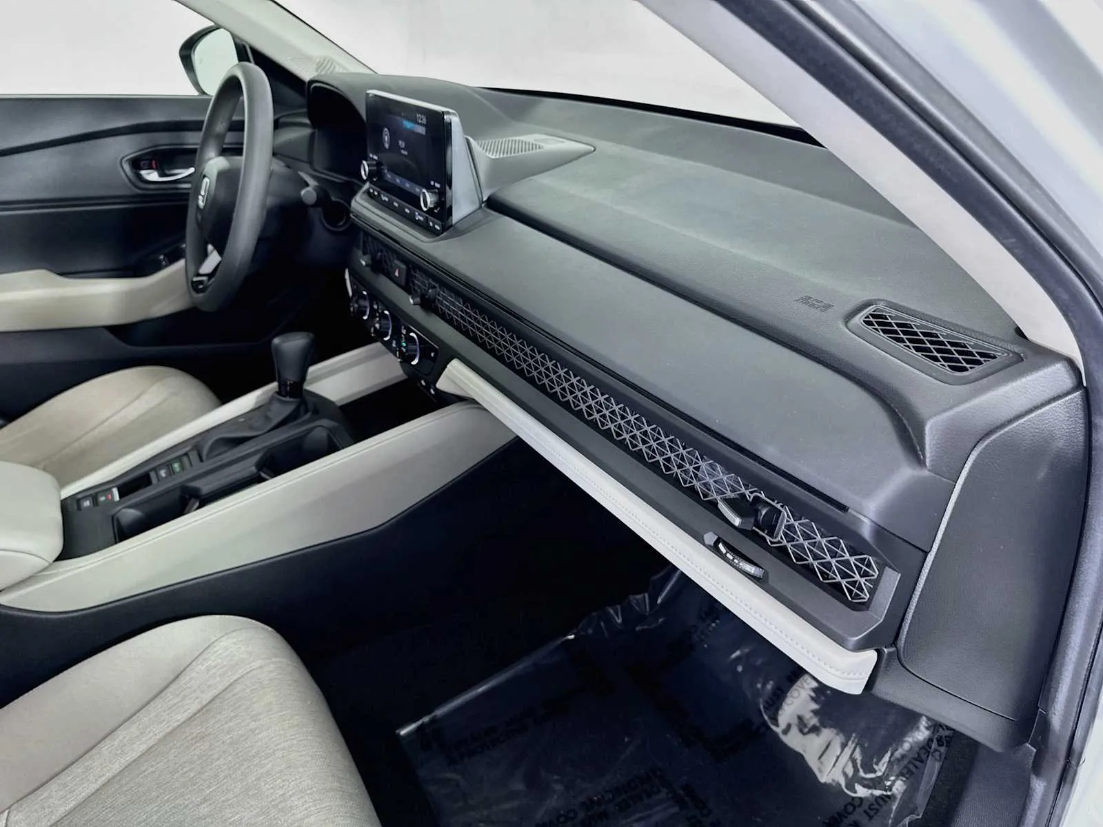 Honda Accord photo 31