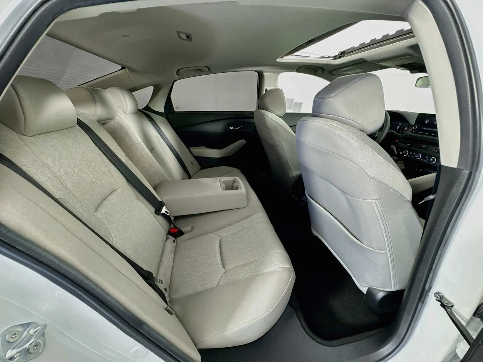 Honda Accord photo 29