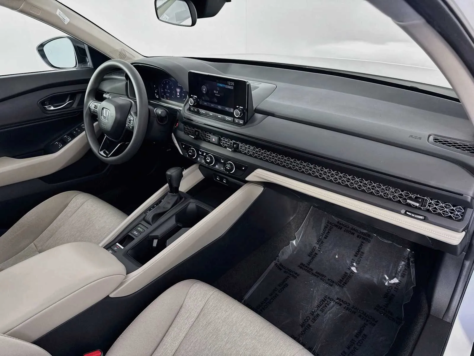Honda Accord photo 24