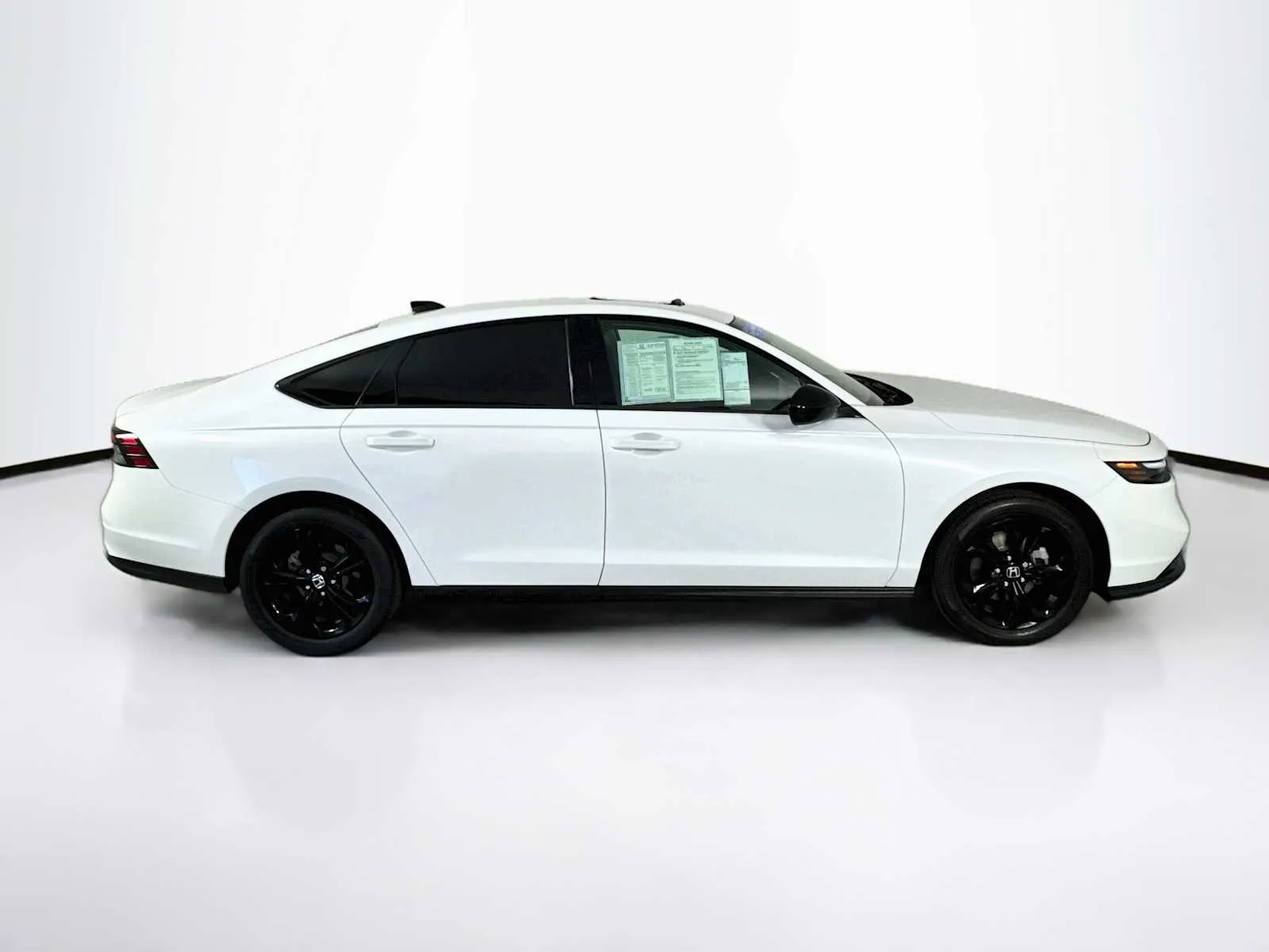 Honda Accord photo 8