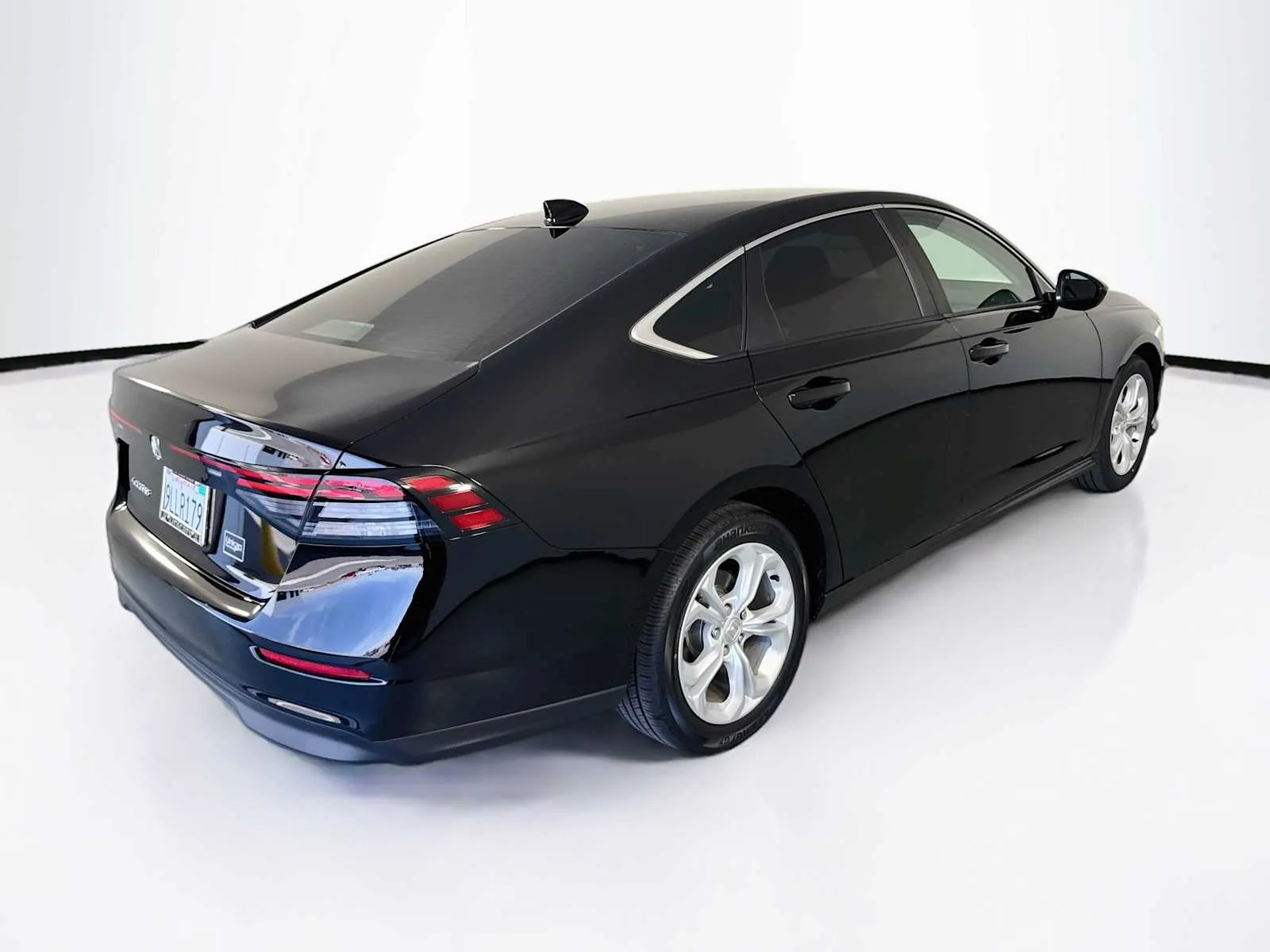 Honda Accord photo 7