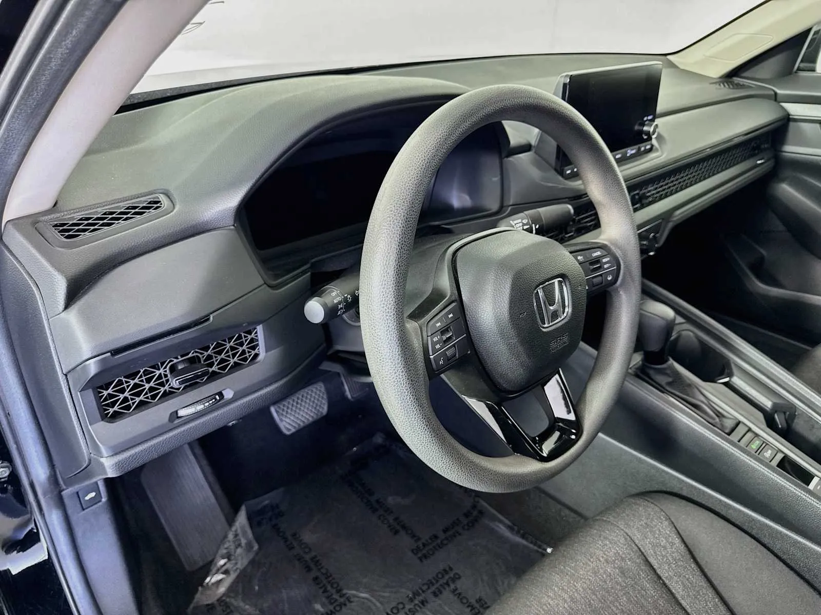 Honda Accord photo 9