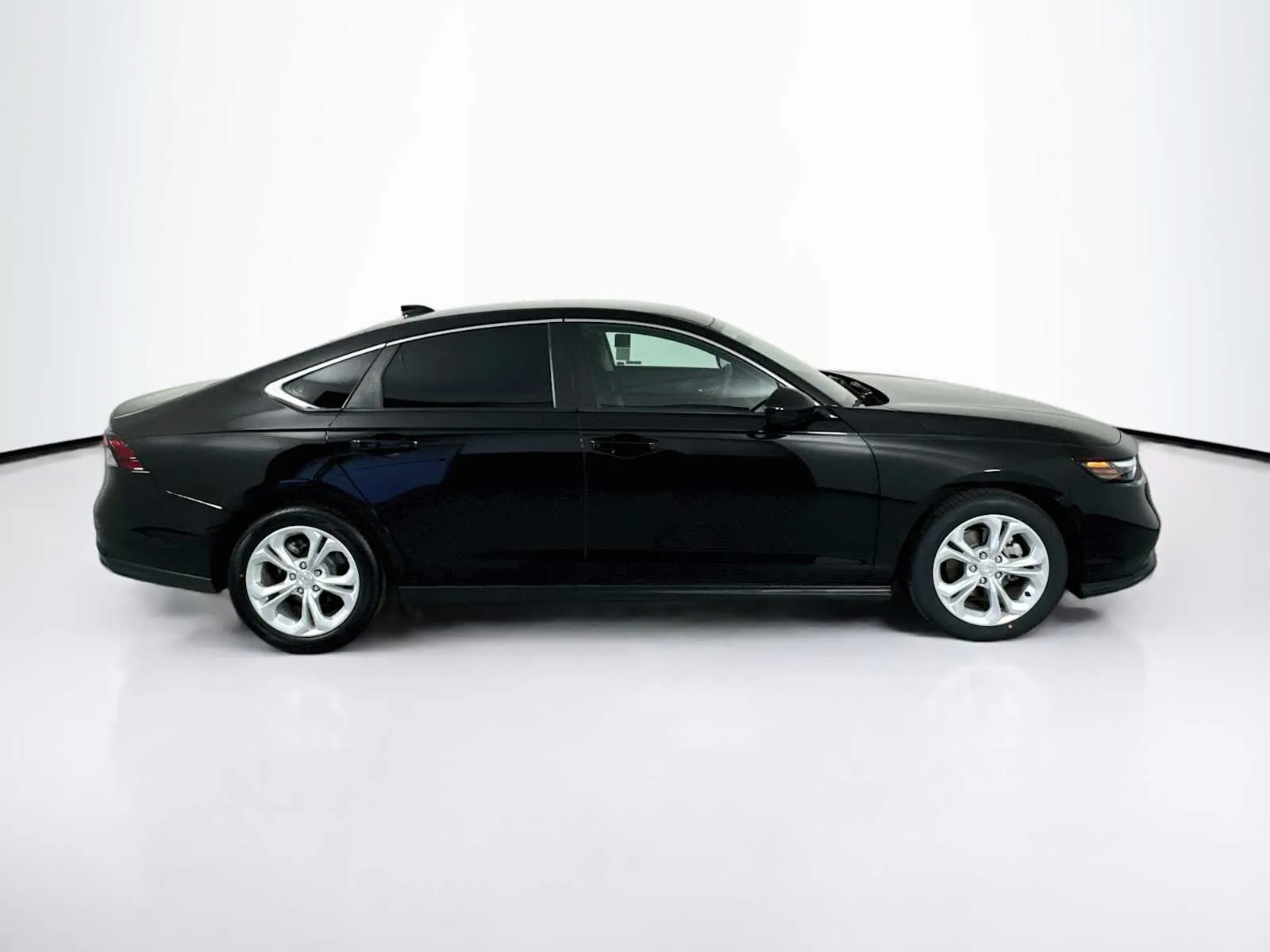 Honda Accord photo 8