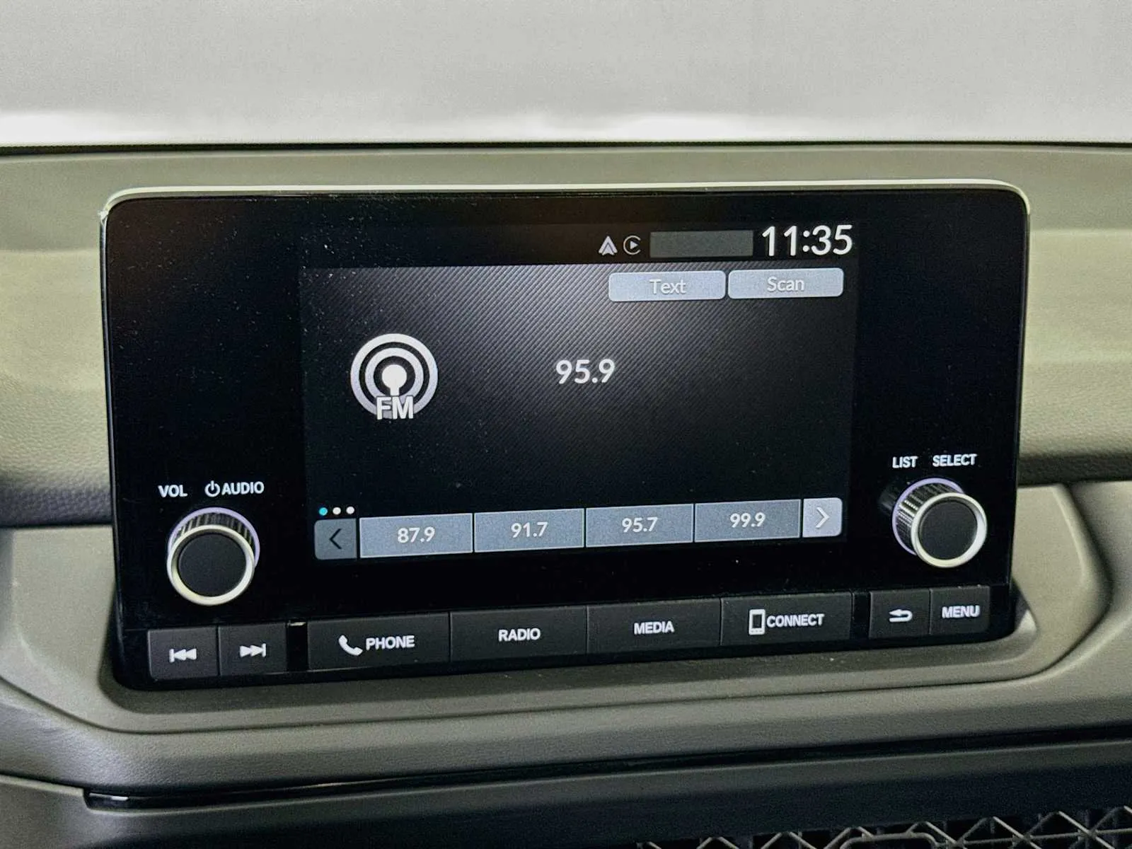 Honda Accord photo 12