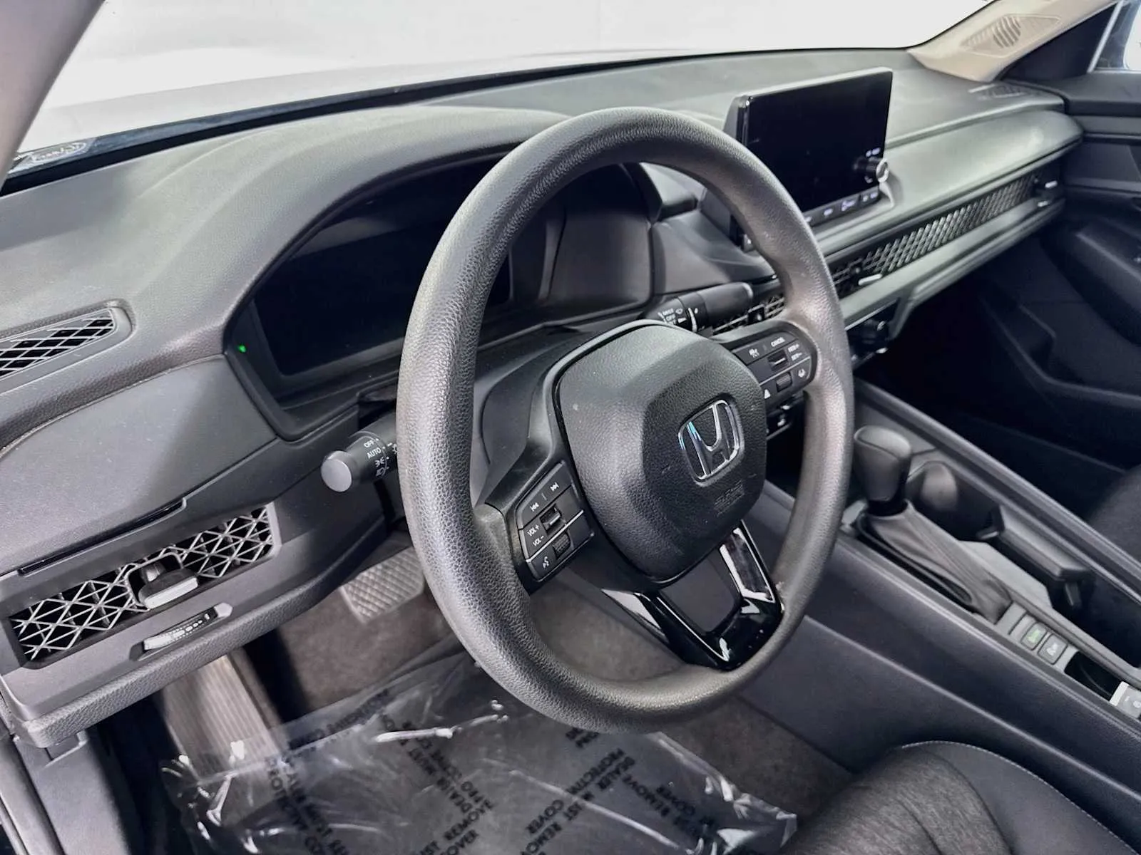 Honda Accord photo 16