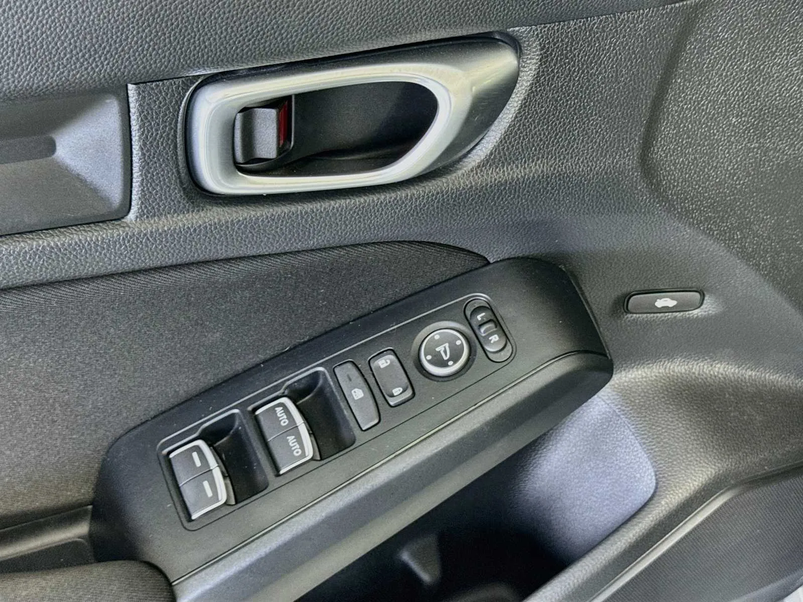 Honda Civic photo 18