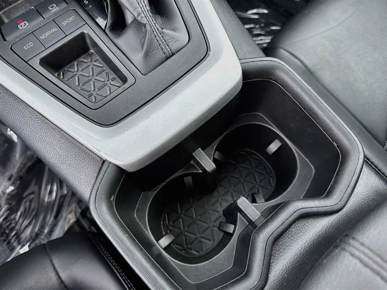 Toyota RAV4 photo 17