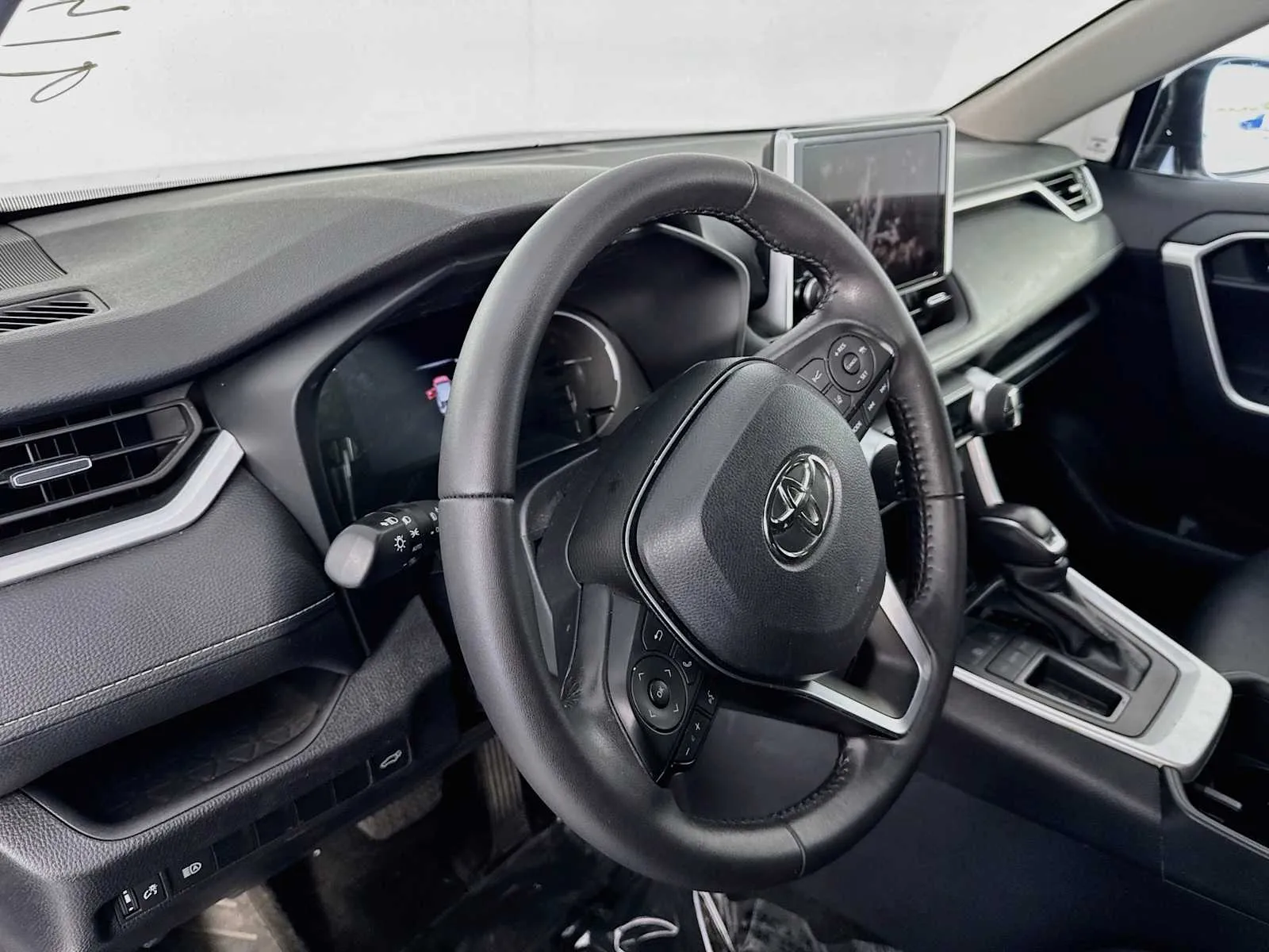 Toyota RAV4 photo 13