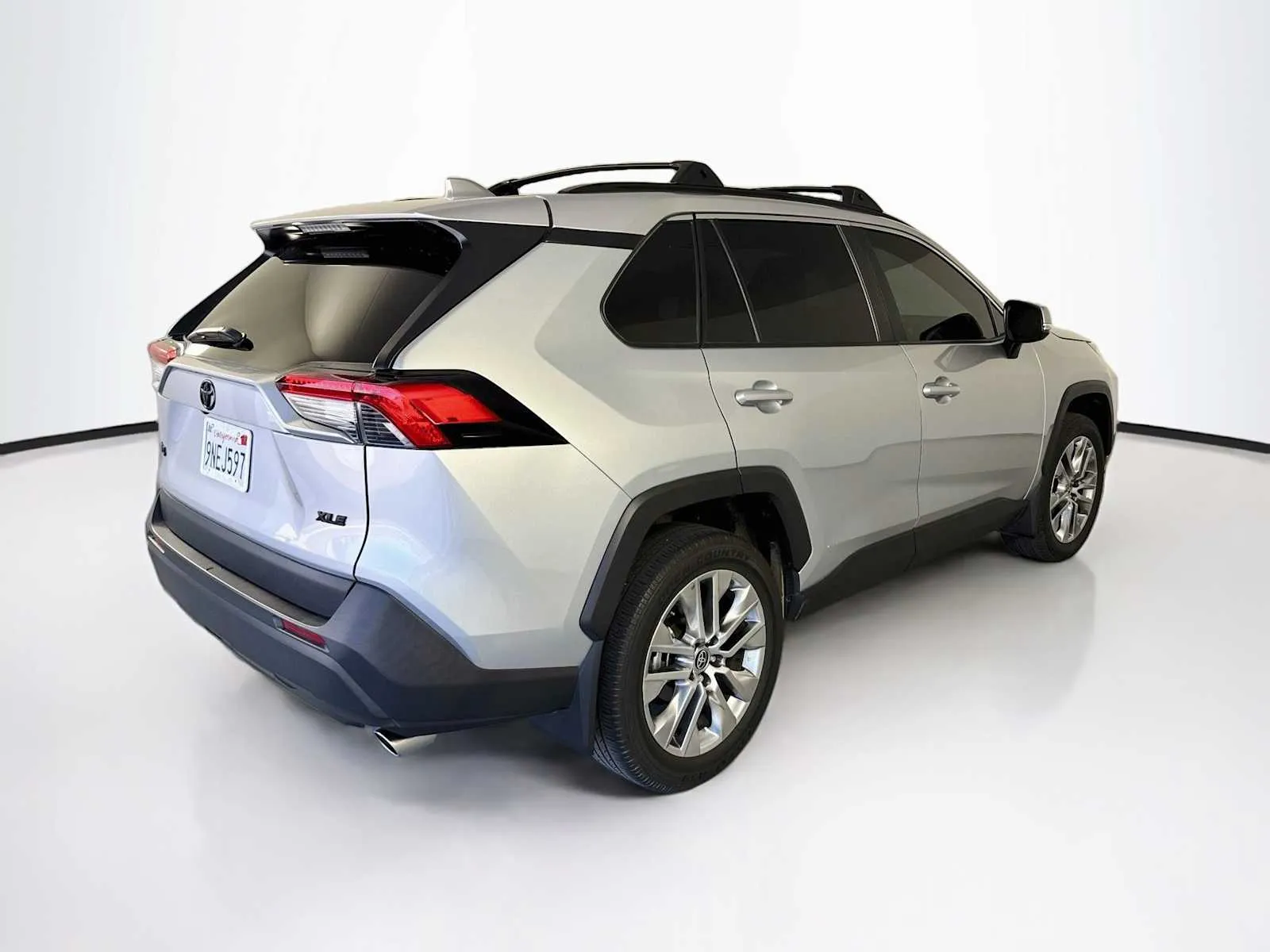 Toyota RAV4 photo 6