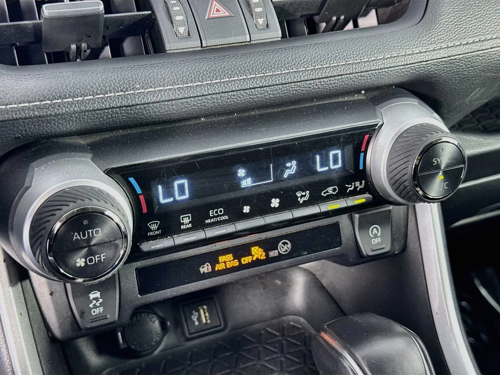 Toyota RAV4 photo 18