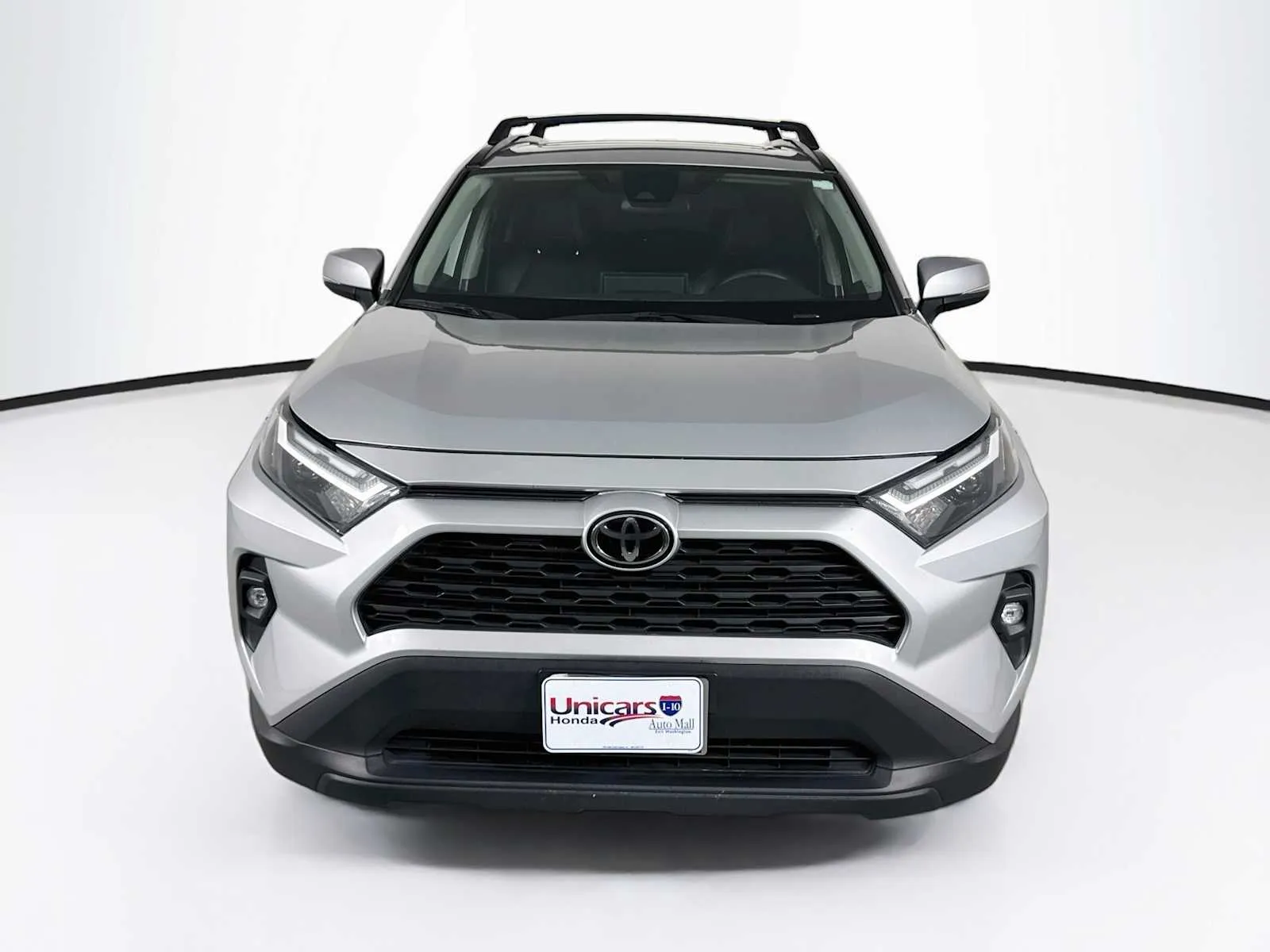 Toyota RAV4 photo 2