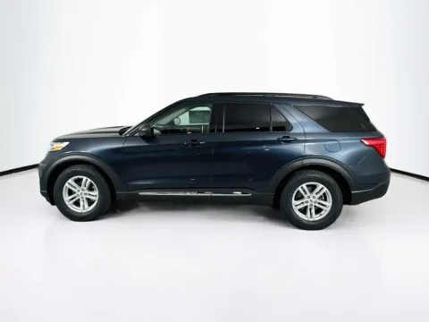 More photos of 2023 Ford Explorer XLT at Unicars Honda, CA