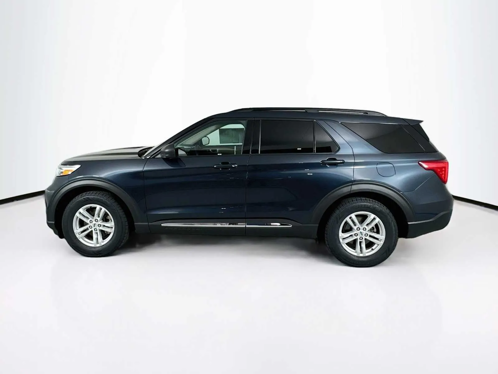 Ford Explorer photo 4