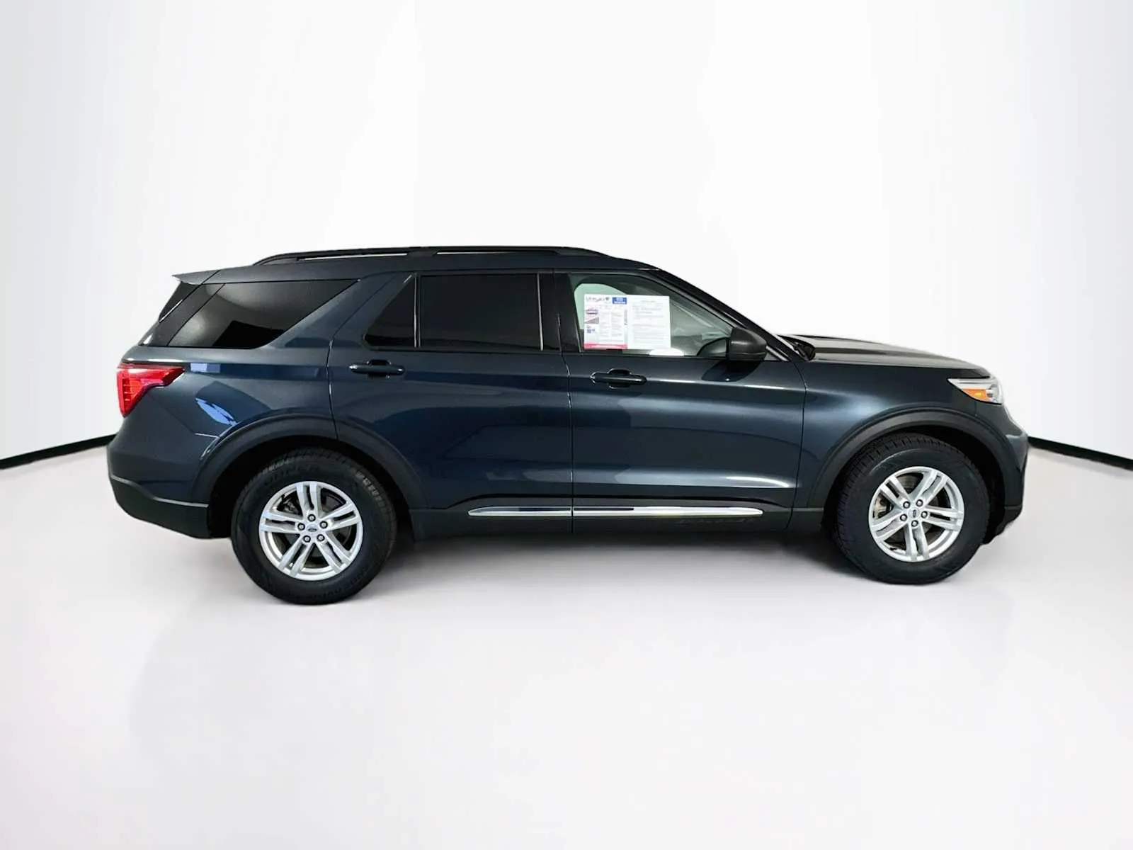 Ford Explorer photo 28