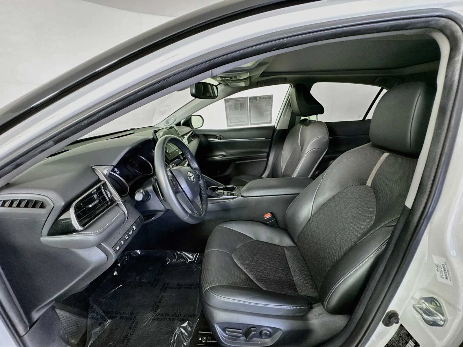 Toyota Camry photo 21