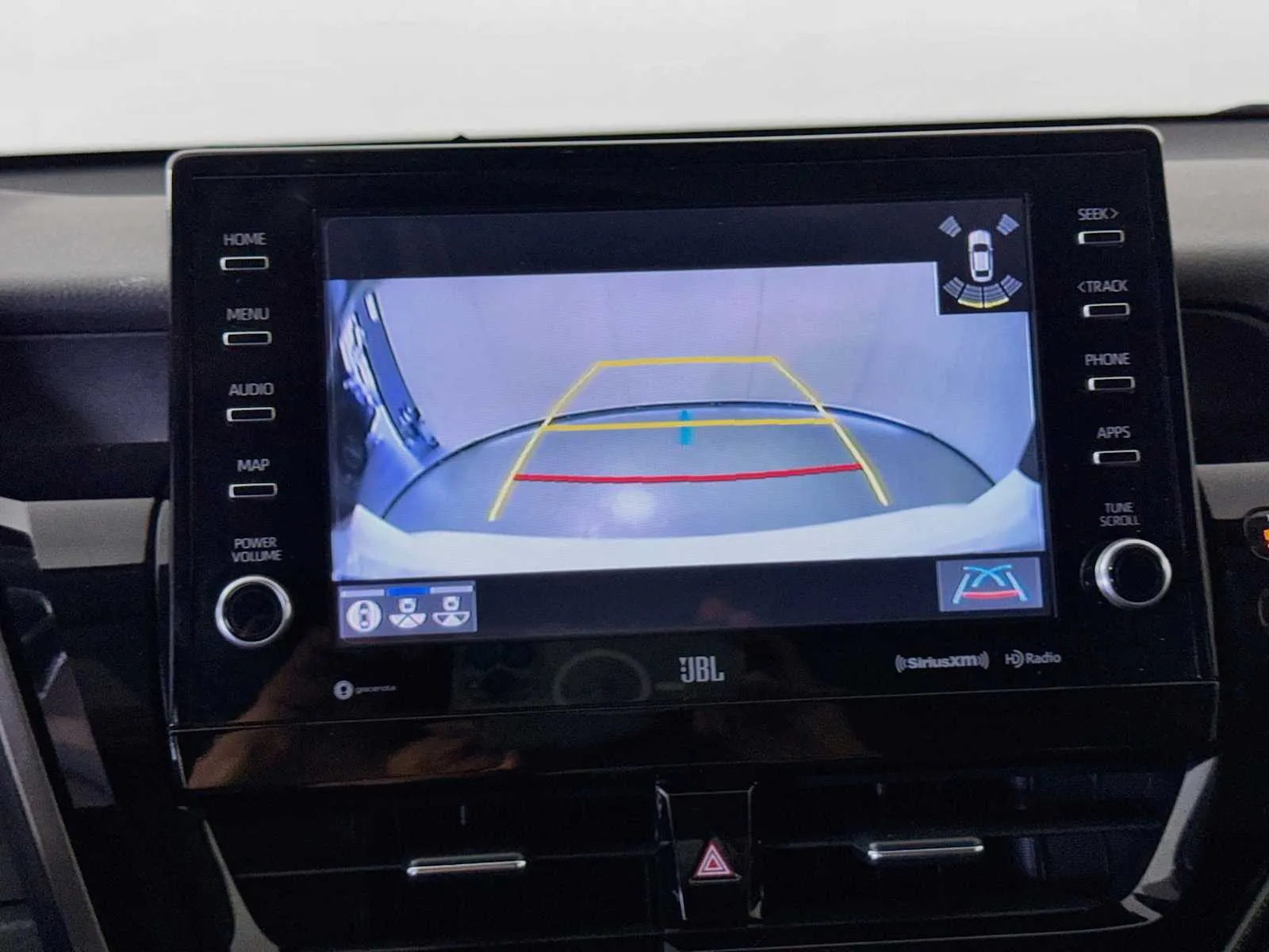 Toyota Camry photo 14