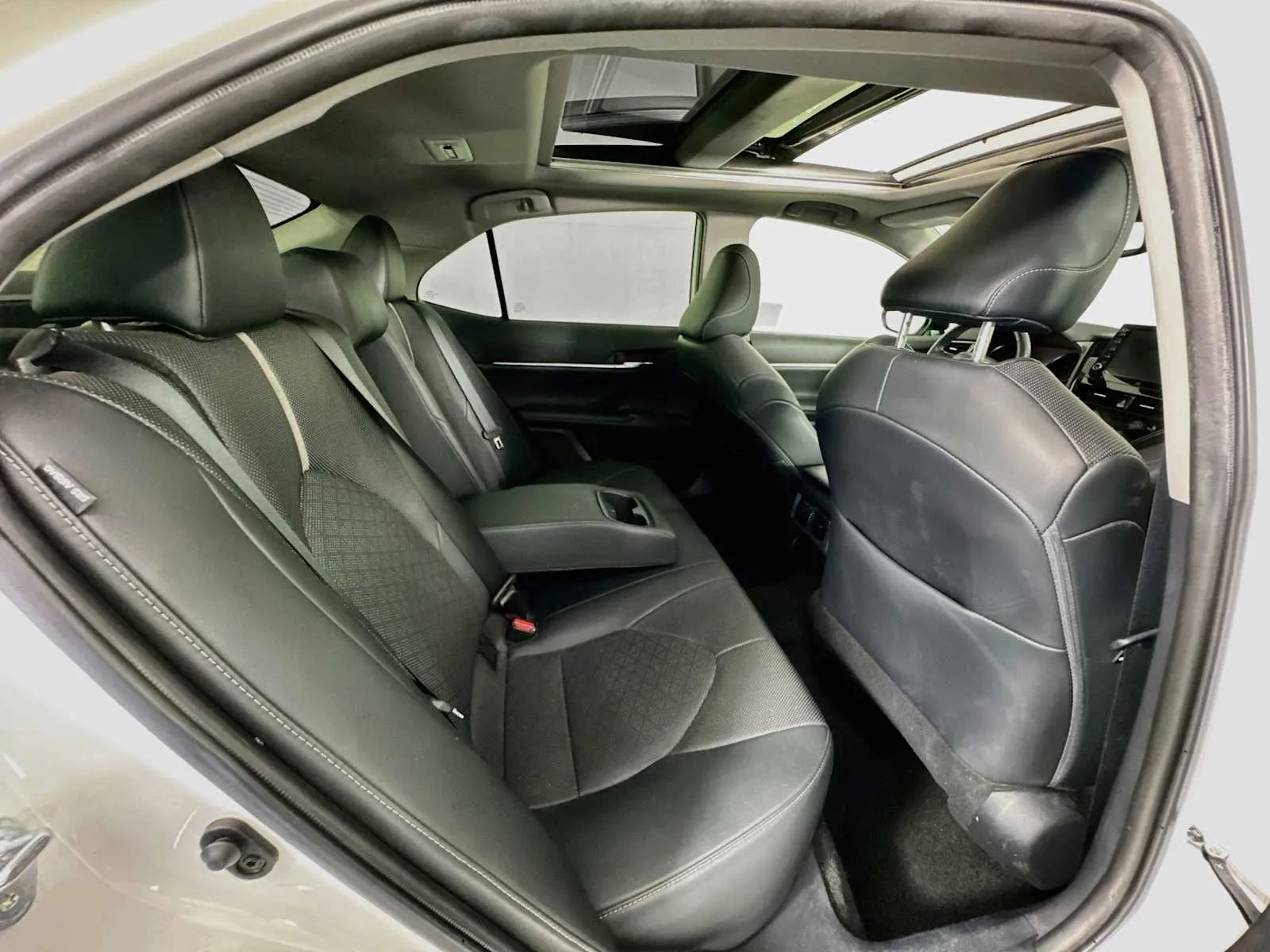 Toyota Camry photo 30