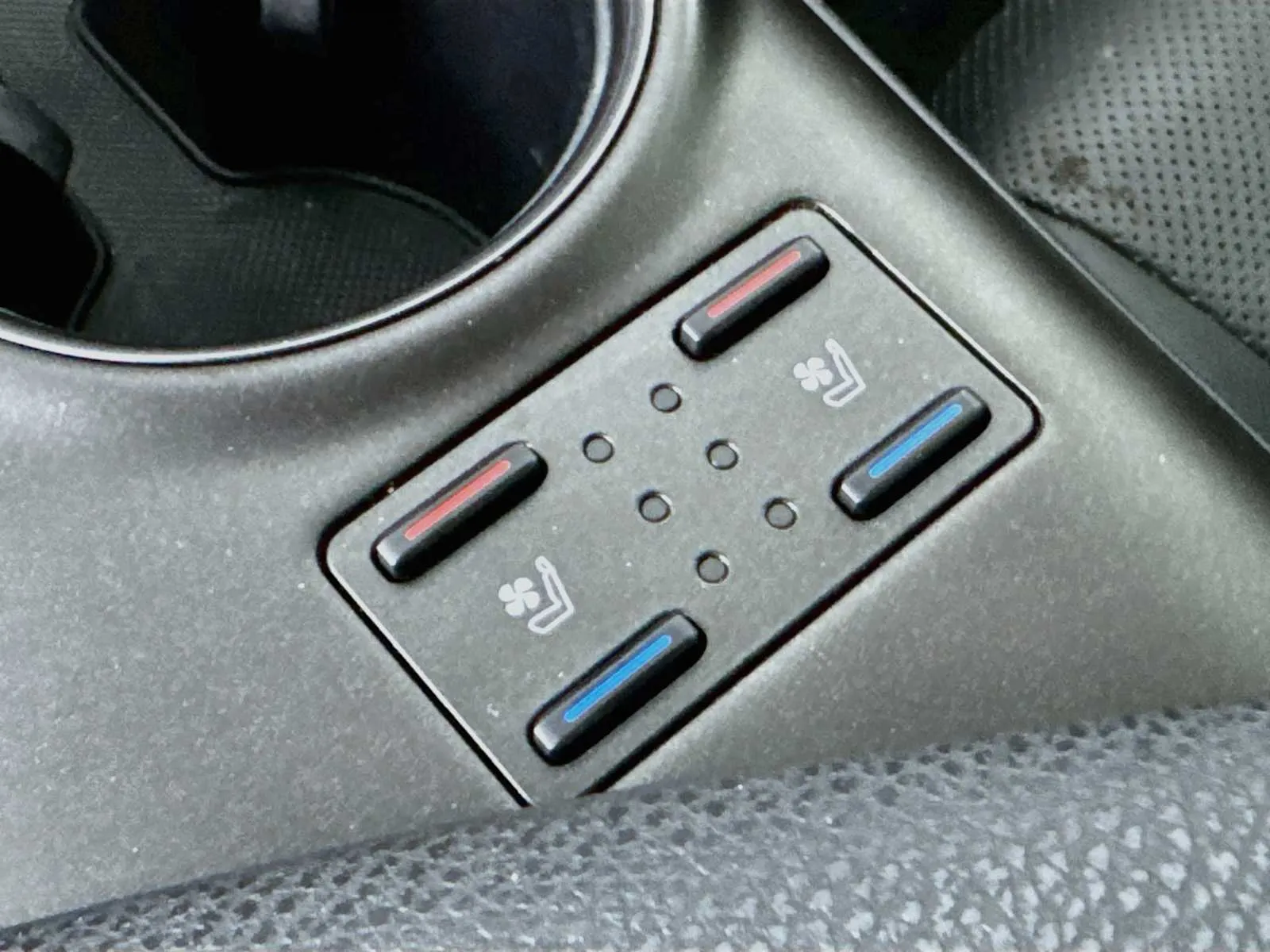 Toyota Camry photo 16