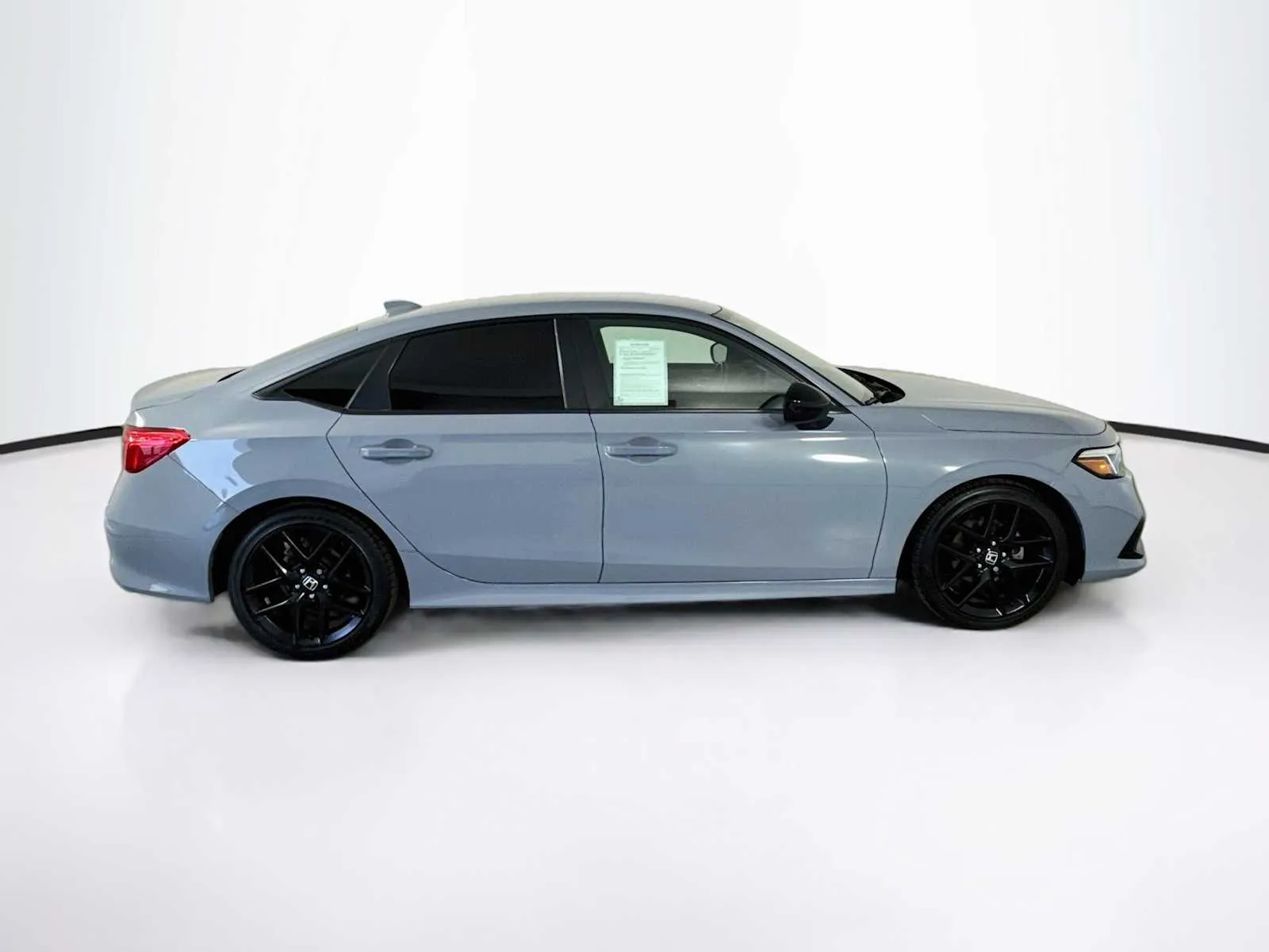 Honda Civic photo 8