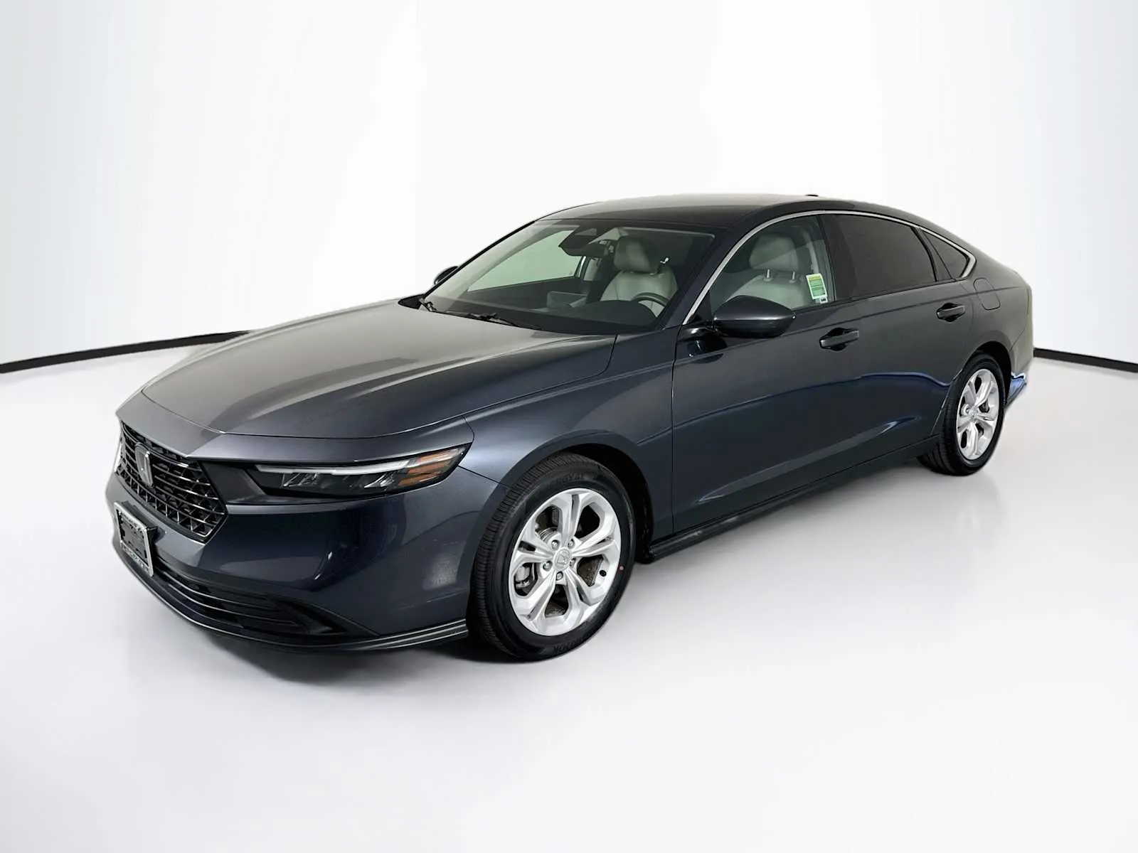 Honda Accord photo 3