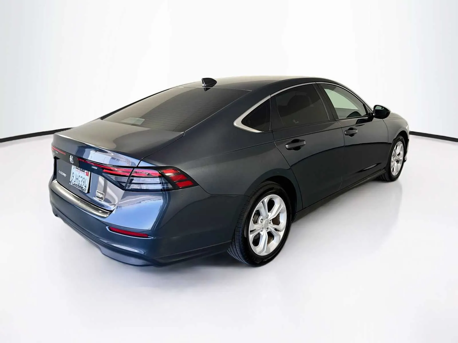Honda Accord photo 7
