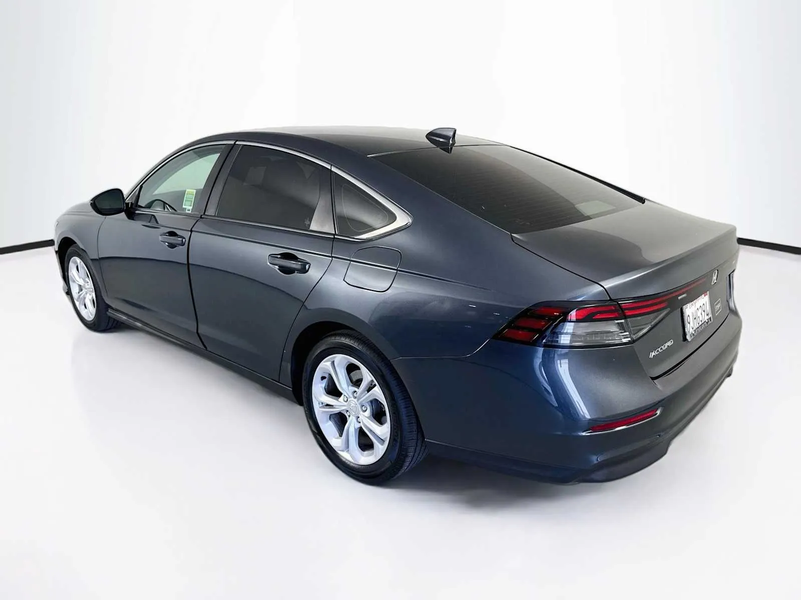 Honda Accord photo 5