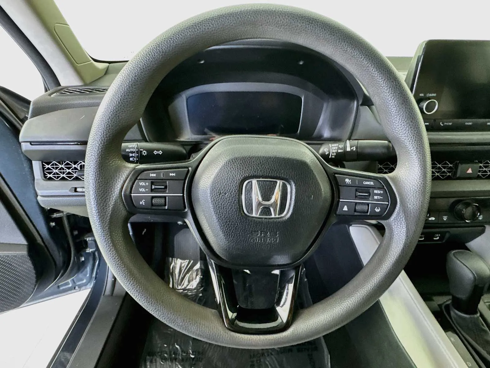 Honda Accord photo 10