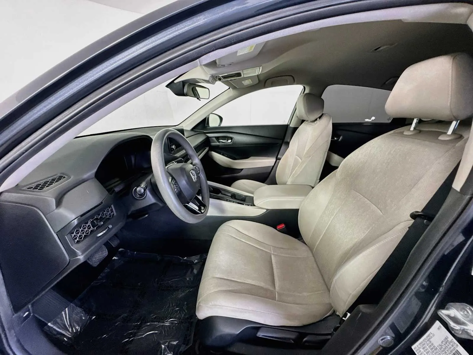 Honda Accord photo 20