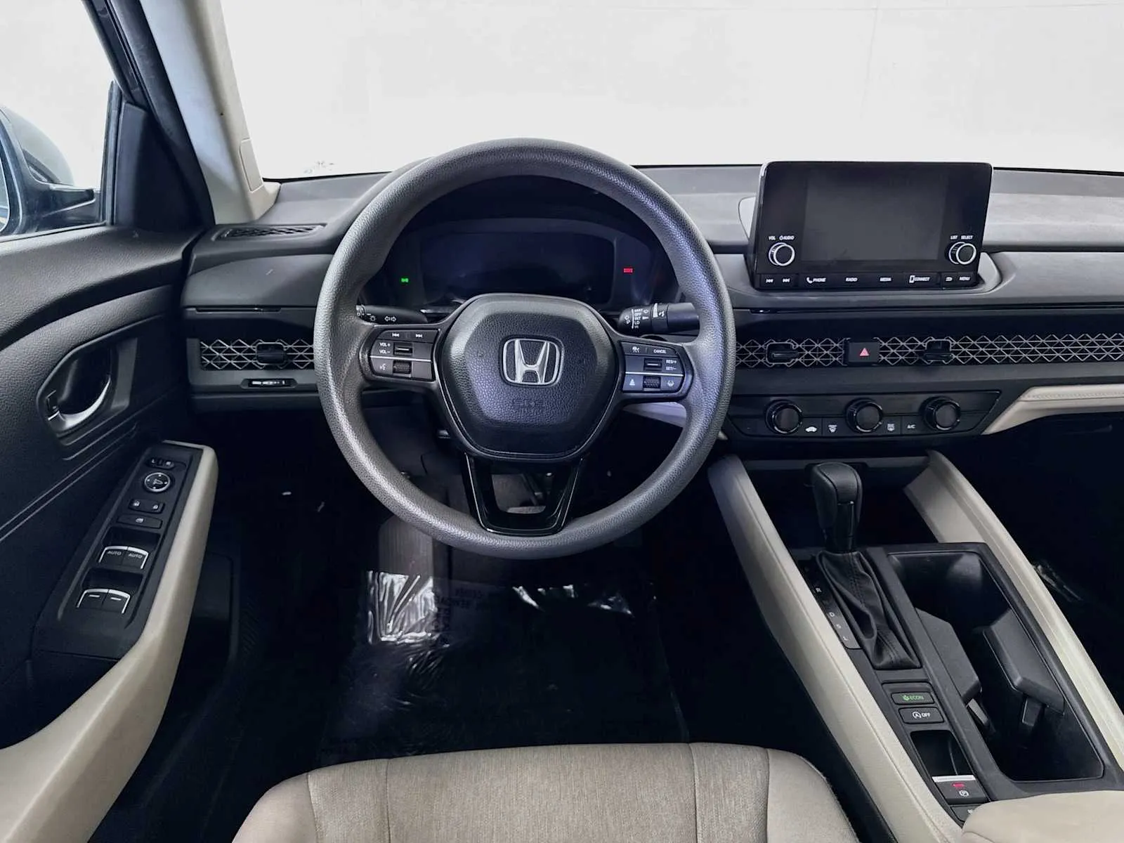 Honda Accord photo 21
