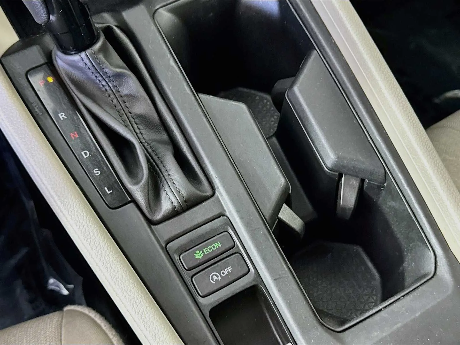 Honda Accord photo 16