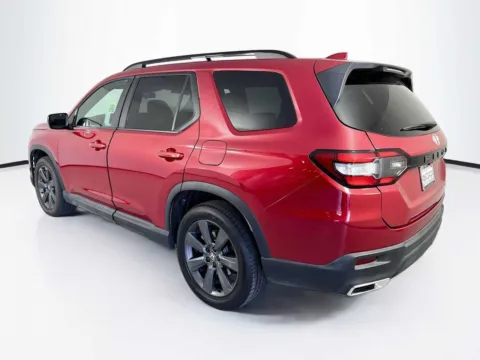 More photos of 2024 Honda Pilot Sport at Unicars Honda, CA