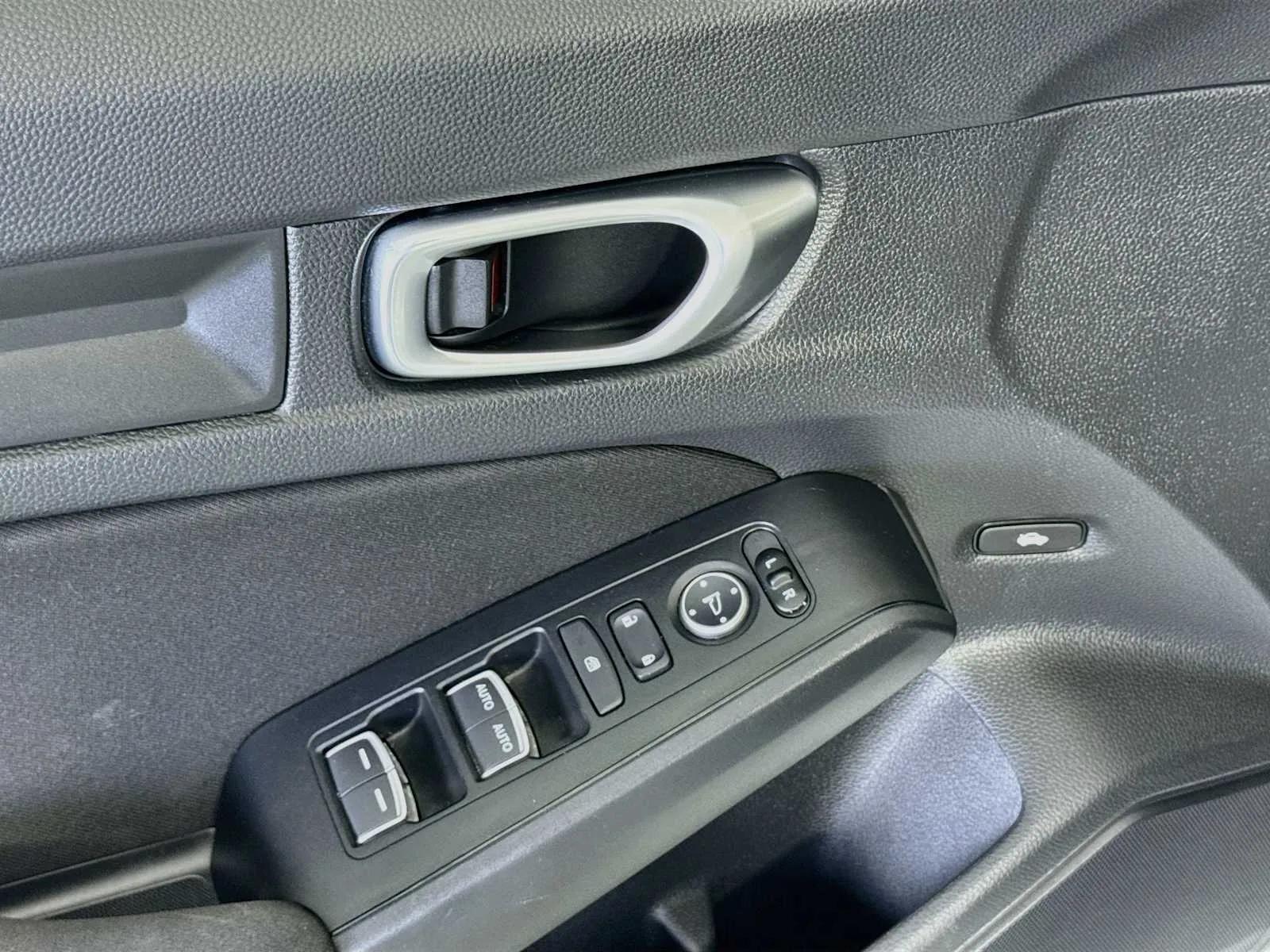 Honda Civic photo 18