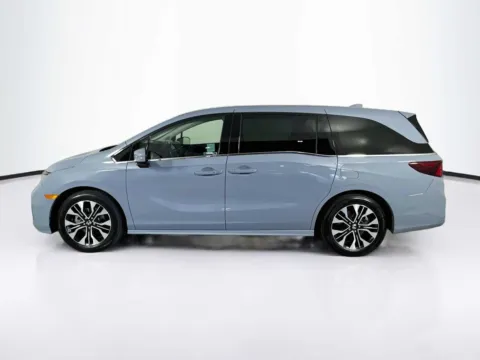 More photos of 2025 Honda Odyssey Elite at Unicars Honda, CA