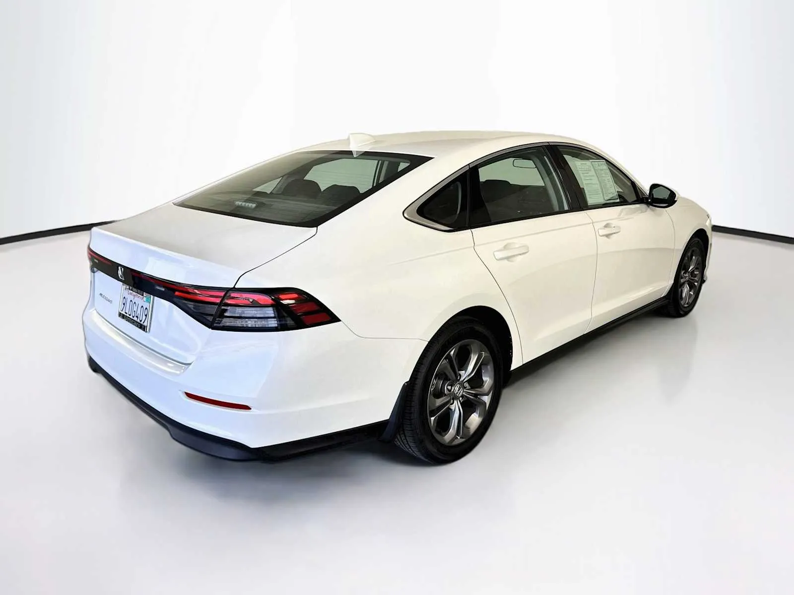 Honda Accord photo 7