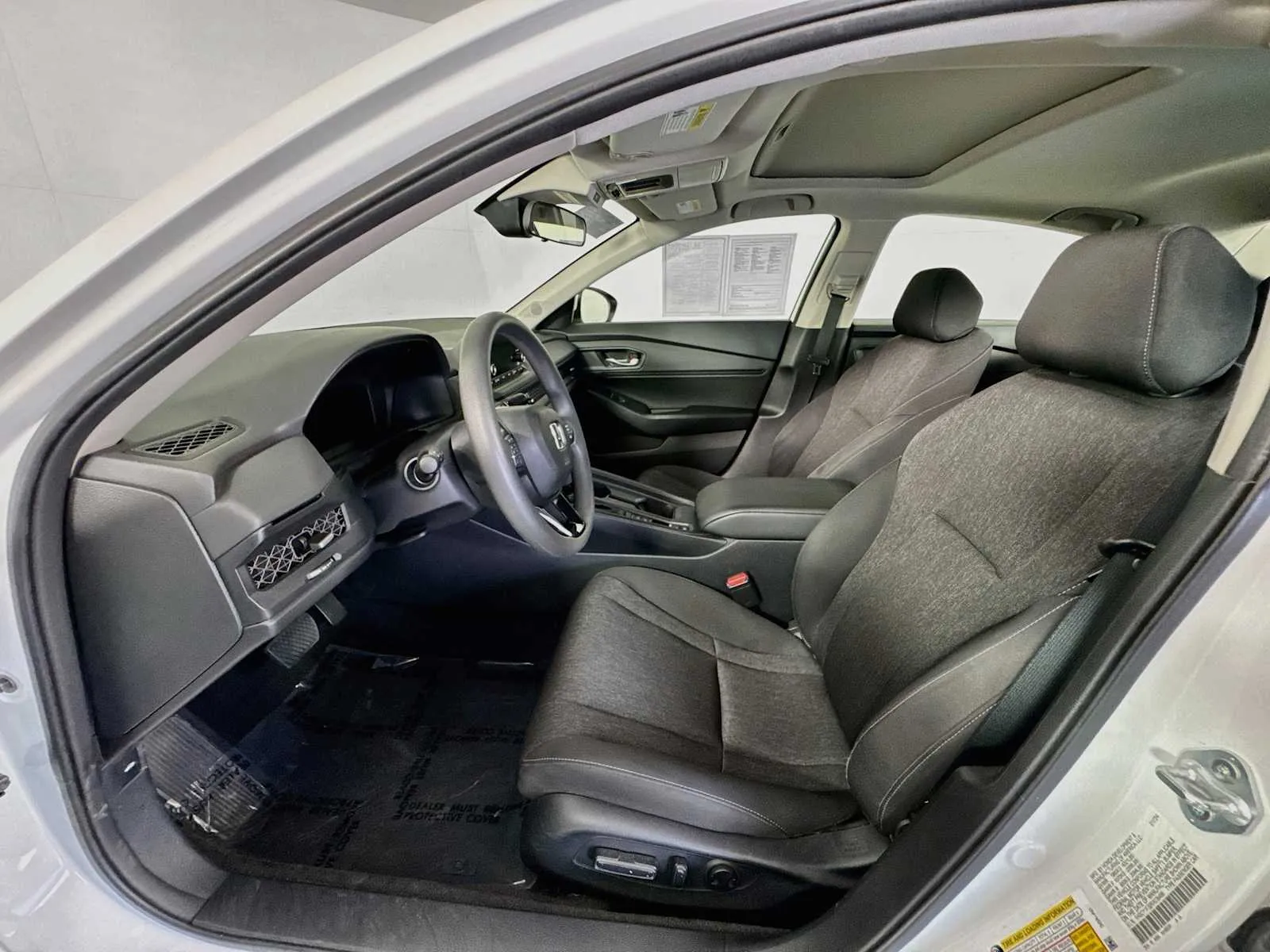Honda Accord photo 20