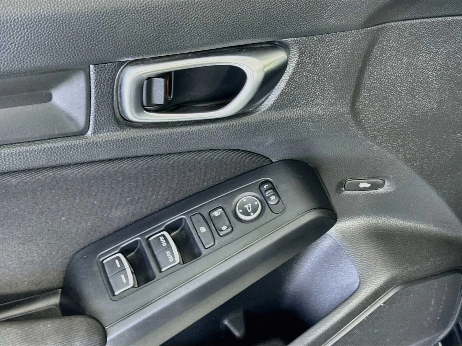 Honda Civic photo 18