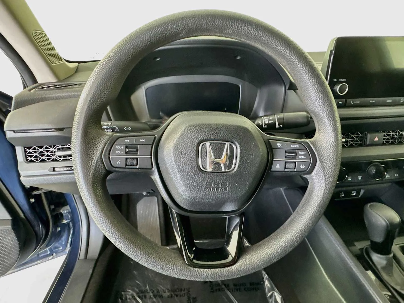 Honda Accord photo 10