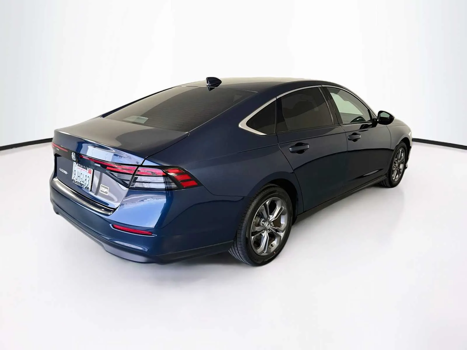 Honda Accord photo 7