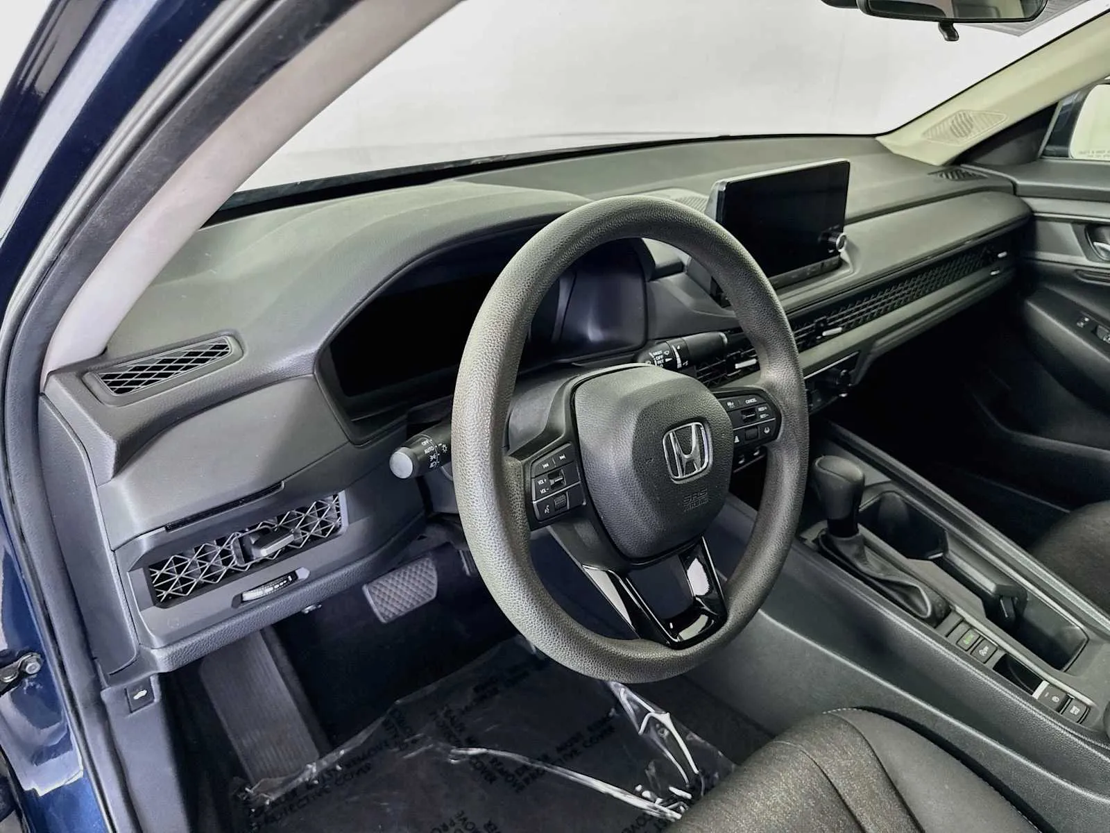 Honda Accord photo 9