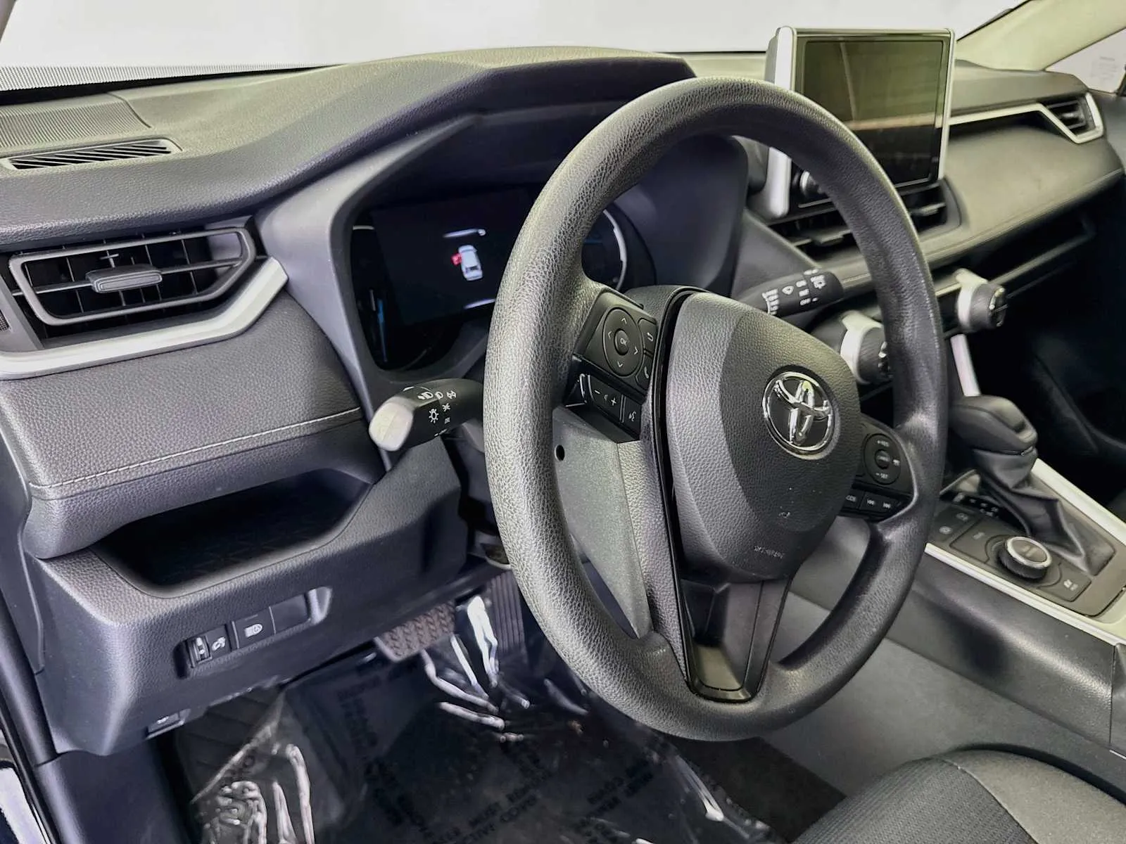 Toyota RAV4 photo 9