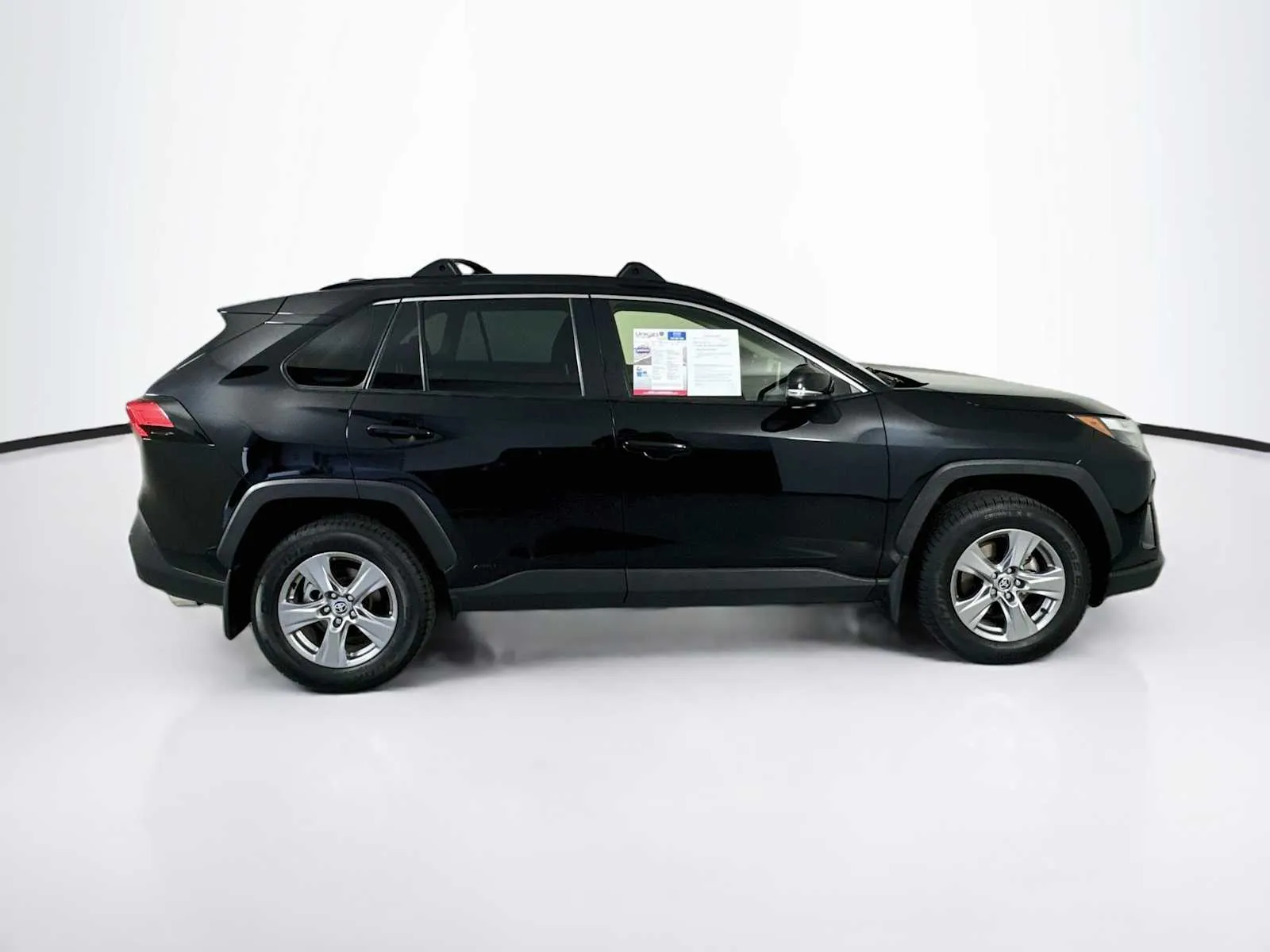 Toyota RAV4 photo 8