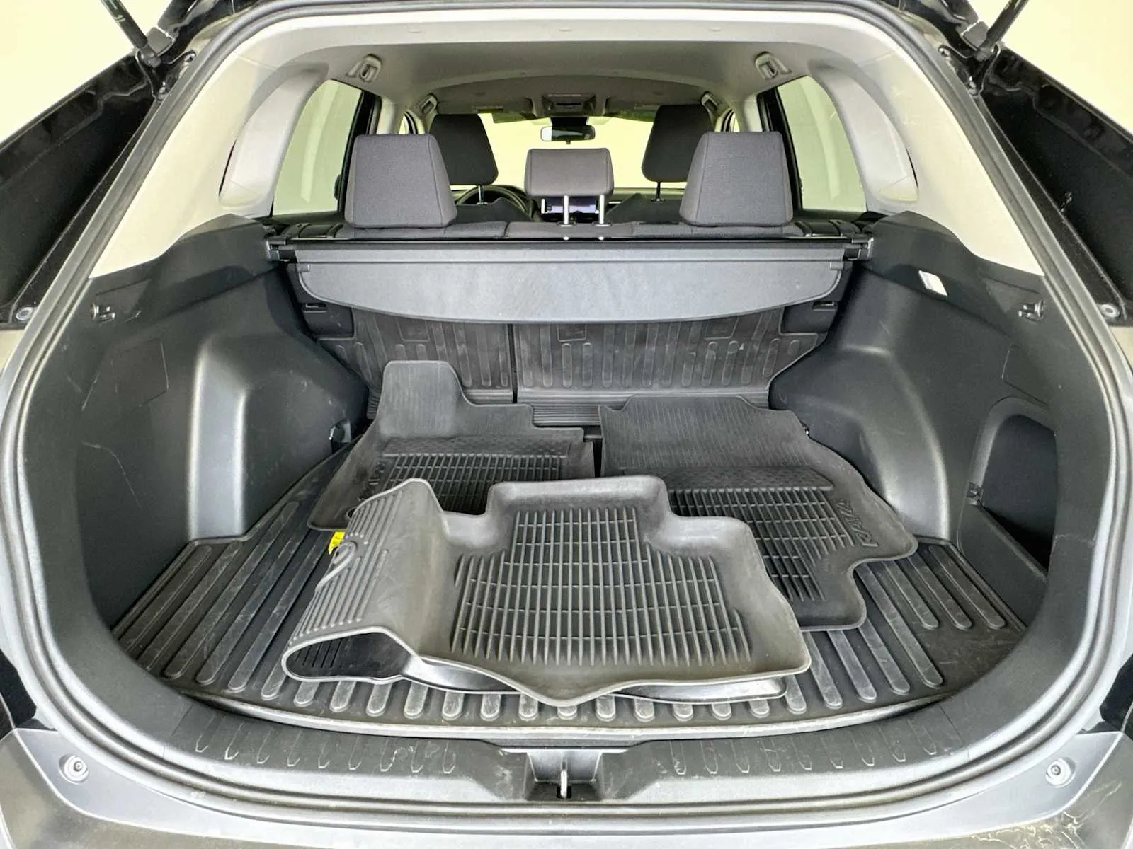 Toyota RAV4 photo 26